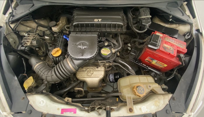 2016 Tata Tiago XZ PETROL, Petrol, Manual, 38,761 km, Open Bonet