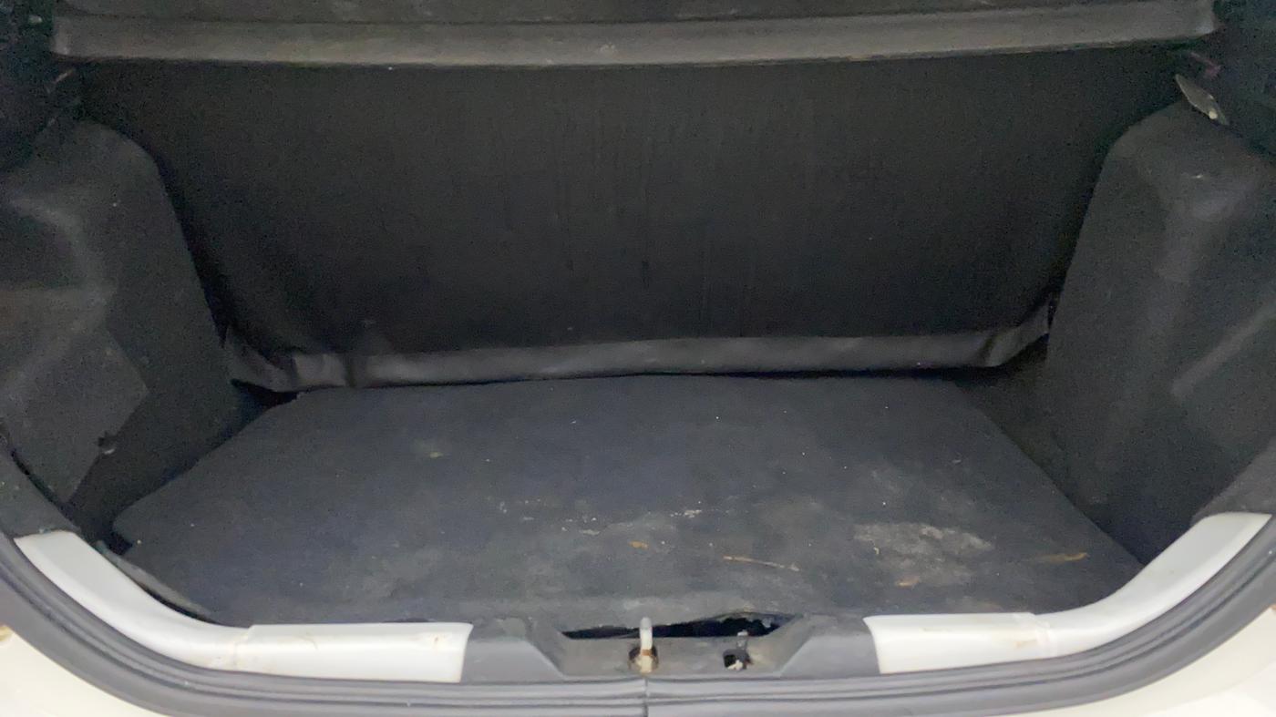 2016 Tata Tiago XZ PETROL, Petrol, Manual, 38,761 km, Boot Inside