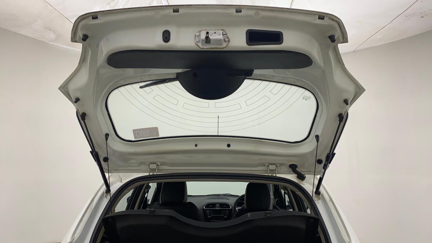 2016 Tata Tiago XZ PETROL, Petrol, Manual, 38,761 km, Boot Door Open