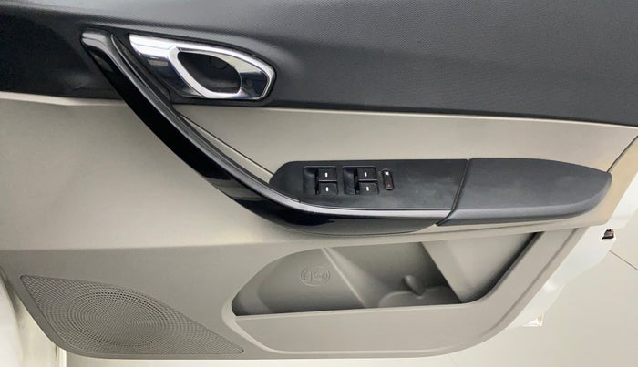 2016 Tata Tiago XZ PETROL, Petrol, Manual, 38,761 km, Driver Side Door Panels Control