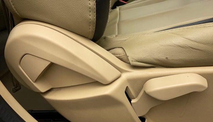 2020 Ford Figo Aspire TITANIUM PLUS 1.5 DIESEL, Diesel, Manual, 37,111 km, Driver Side Adjustment Panel