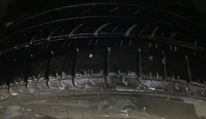 2018 Maruti Dzire ZXI, Petrol, Manual, 60,506 km, Left Rear Tyre Tread