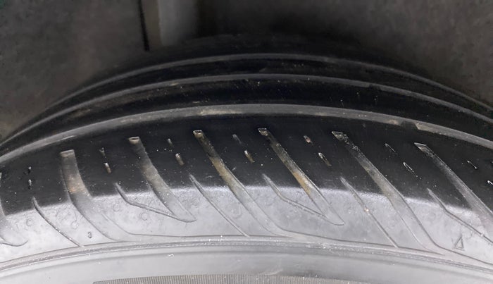 2019 Honda Civic VX CVT i-VTEC, Petrol, Automatic, 50,707 km, Right Rear Tyre Tread