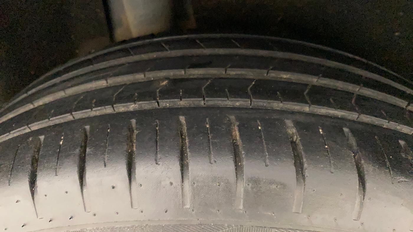 2019 Maruti Baleno ZETA PETROL 1.2, Petrol, Manual, 43,611 km, Right Rear Tyre Tread