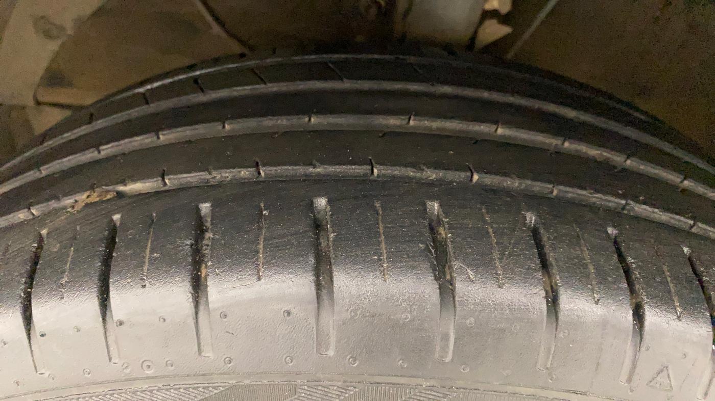 2019 Maruti Baleno ZETA PETROL 1.2, Petrol, Manual, 43,611 km, Left Front Tyre Tread