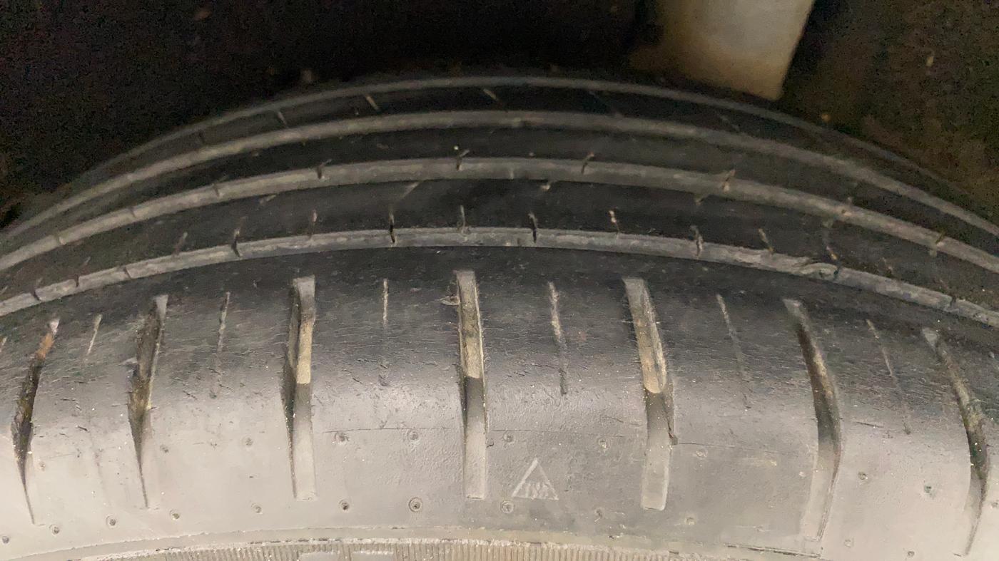 2019 Maruti Baleno ZETA PETROL 1.2, Petrol, Manual, 43,611 km, Left Rear Tyre Tread