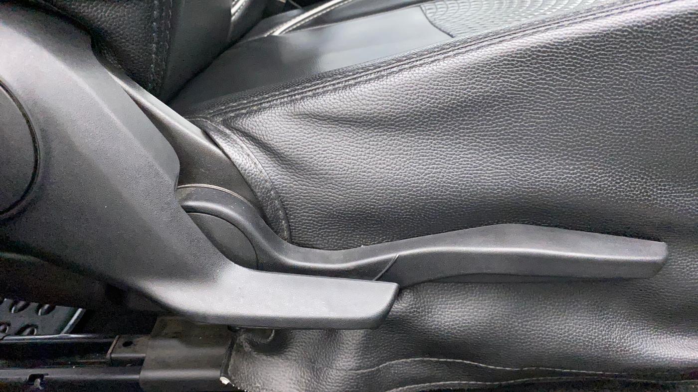 2019 Maruti Baleno ZETA PETROL 1.2, Petrol, Manual, 43,611 km, Driver Side Adjustment Panel