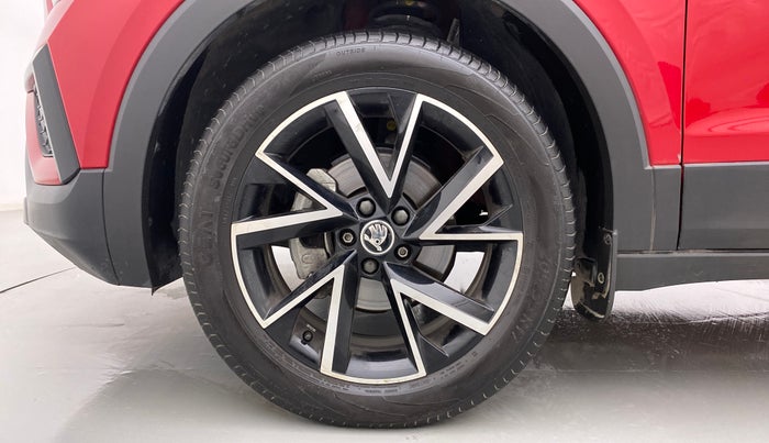 2023 Skoda KUSHAQ MONTE CARLO 1.0L TSI AT, Petrol, Automatic, 3,893 km, Left Front Wheel