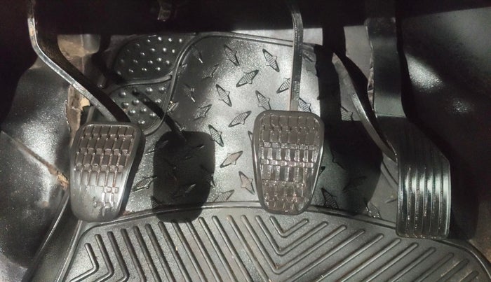 2020 Tata NEXON XZ PLUS PETROL, Petrol, Manual, 71,627 km, Pedals