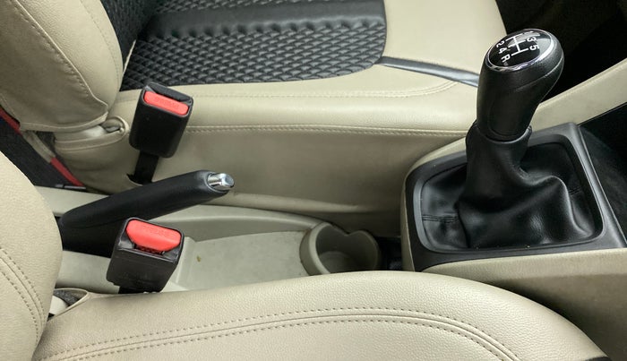 2016 Maruti Celerio ZXI, Petrol, Manual, 94,285 km, Gear Lever