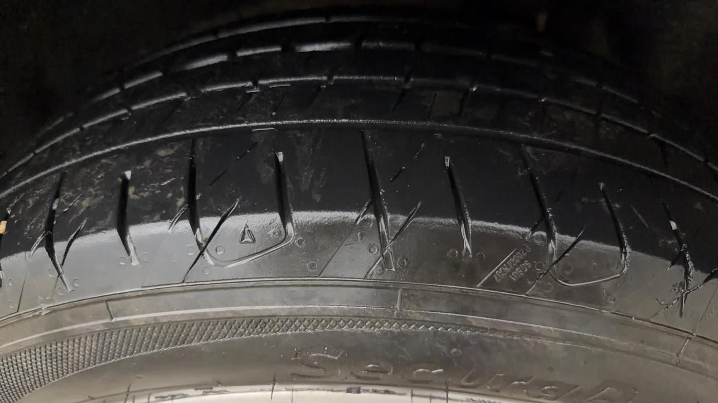 2019 Ford Ecosport TITANIUM + 1.5L PETROL AT, Petrol, Automatic, 81,766 km, Left Rear Tyre Tread