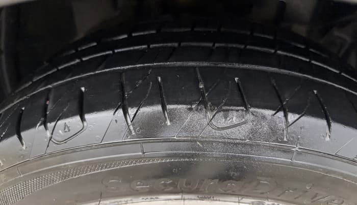 2019 Ford Ecosport TITANIUM + 1.5L PETROL AT, Petrol, Automatic, 81,766 km, Right Front Tyre Tread