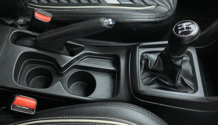 2019 Maruti Vitara Brezza ZDI, Diesel, Manual, 60,894 km, Gear Lever