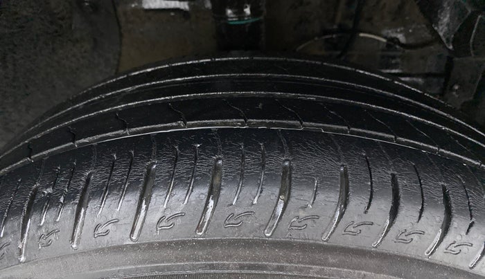 2019 Maruti Vitara Brezza ZDI, Diesel, Manual, 60,894 km, Right Front Tyre Tread