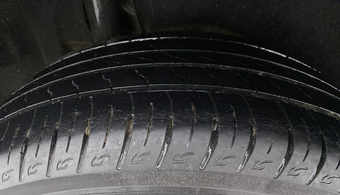 2019 Maruti Vitara Brezza ZDI, Diesel, Manual, 60,894 km, Right Rear Tyre Tread