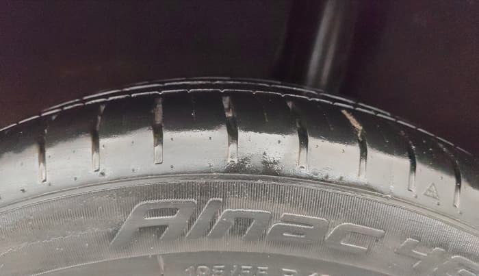 2019 Toyota Glanza V CVT, Petrol, Automatic, 99,829 km, Left Rear Tyre Tread