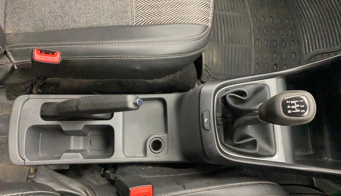 2020 Tata ALTROZ XT PETROL, Petrol, Manual, 24,065 km, Gear Lever