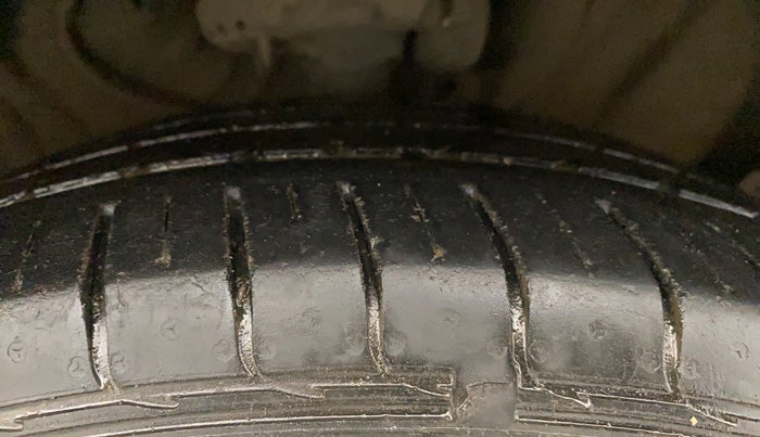 2019 KIA SELTOS HTX PLUS 1.5 DIESEL, Diesel, Manual, 38,707 km, Right Front Tyre Tread