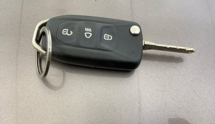 2018 Tata Tiago XZ PETROL, Petrol, Manual, 59,346 km, Key Close Up