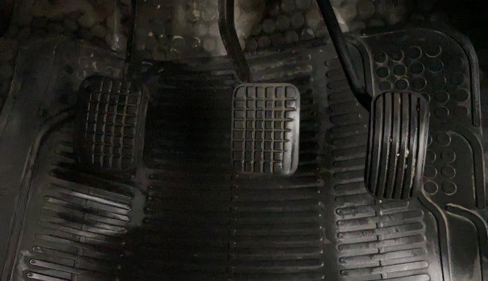 2018 Tata Tiago XZ PETROL, Petrol, Manual, 59,346 km, Pedals