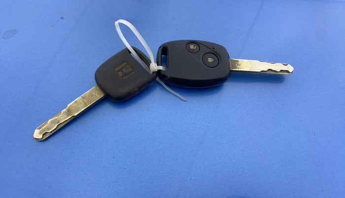 2012 Honda Brio S MT, Petrol, Manual, 68,394 km, Key Close Up