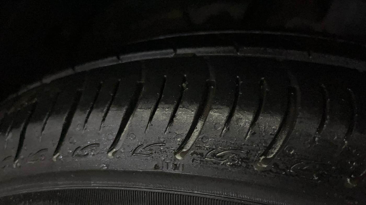 2021 Maruti Baleno SIGMA PETROL 1.2, Petrol, Manual, 66,402 km, Left Front Tyre Tread