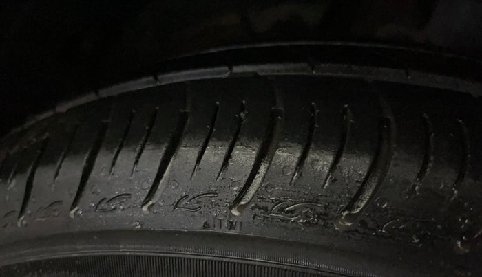 2021 Maruti Baleno SIGMA PETROL 1.2, Petrol, Manual, 66,402 km, Left Front Tyre Tread