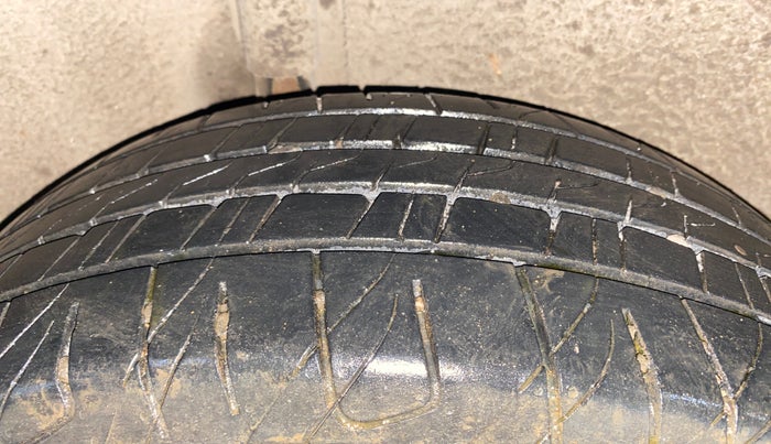 2020 Ford Ecosport TITANIUM + 1.5L DIESEL, Diesel, Manual, 70,761 km, Right Rear Tyre Tread