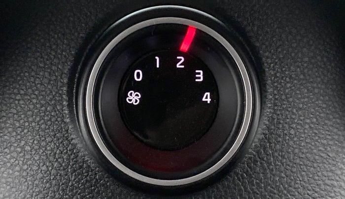 2022 KIA CARENS PRESTIGE PLUS 1.4G DCT 7STR, Petrol, Automatic, 1,486 km, Rear AC Temperature Control