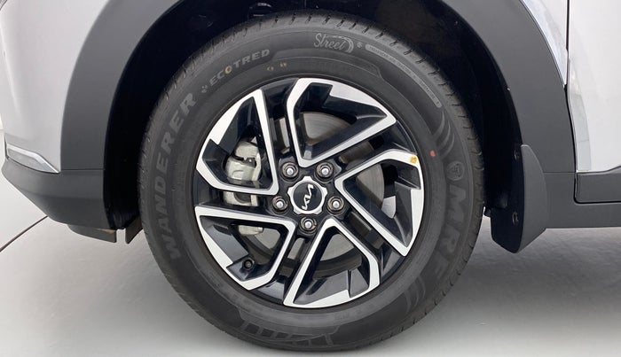 2022 KIA CARENS PRESTIGE PLUS 1.4G DCT 7STR, Petrol, Automatic, 1,486 km, Left Front Wheel