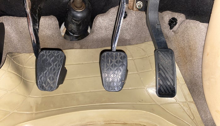 2015 Ford Figo Aspire TREND 1.2 PETROL, Petrol, Manual, 48,773 km, Pedals