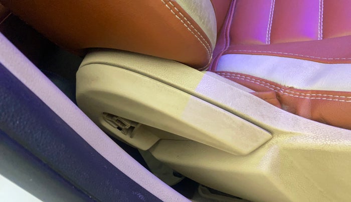 2015 Ford Figo Aspire TREND 1.2 PETROL, Petrol, Manual, 48,773 km, Driver Side Adjustment Panel