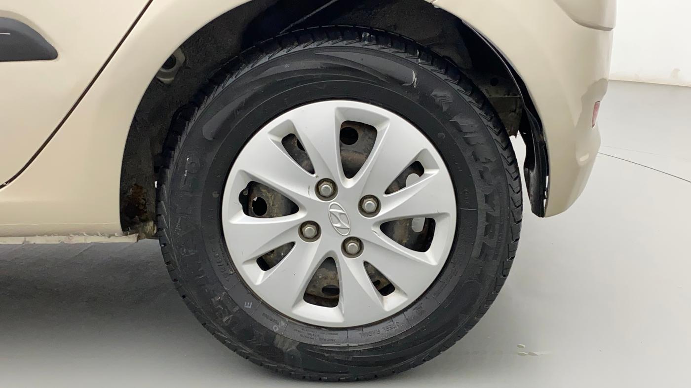 2010 Hyundai i10 MAGNA 1.2, Petrol, Manual, 43,050 km, Left Rear Wheel