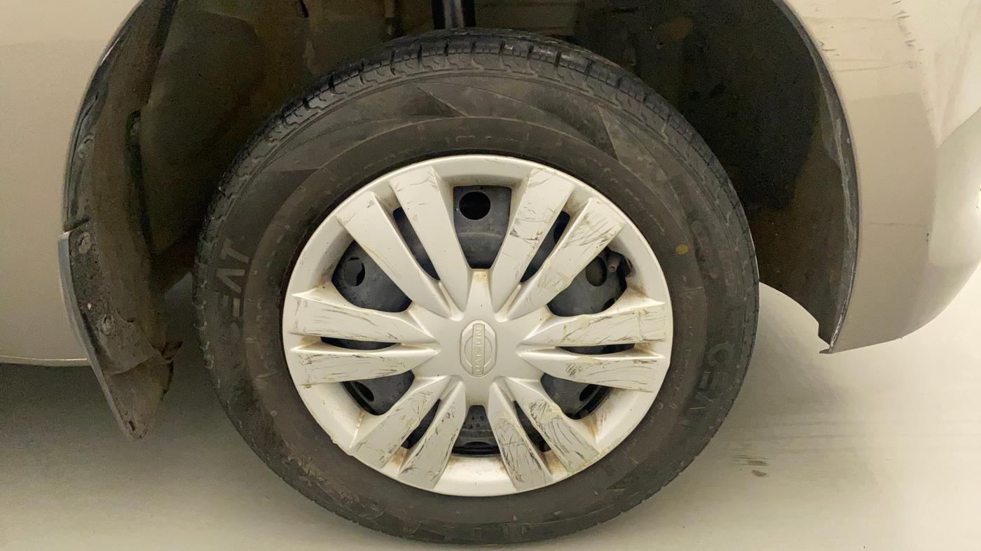 2015 Datsun Go T, Petrol, Manual, 59,716 km, Right Front Wheel