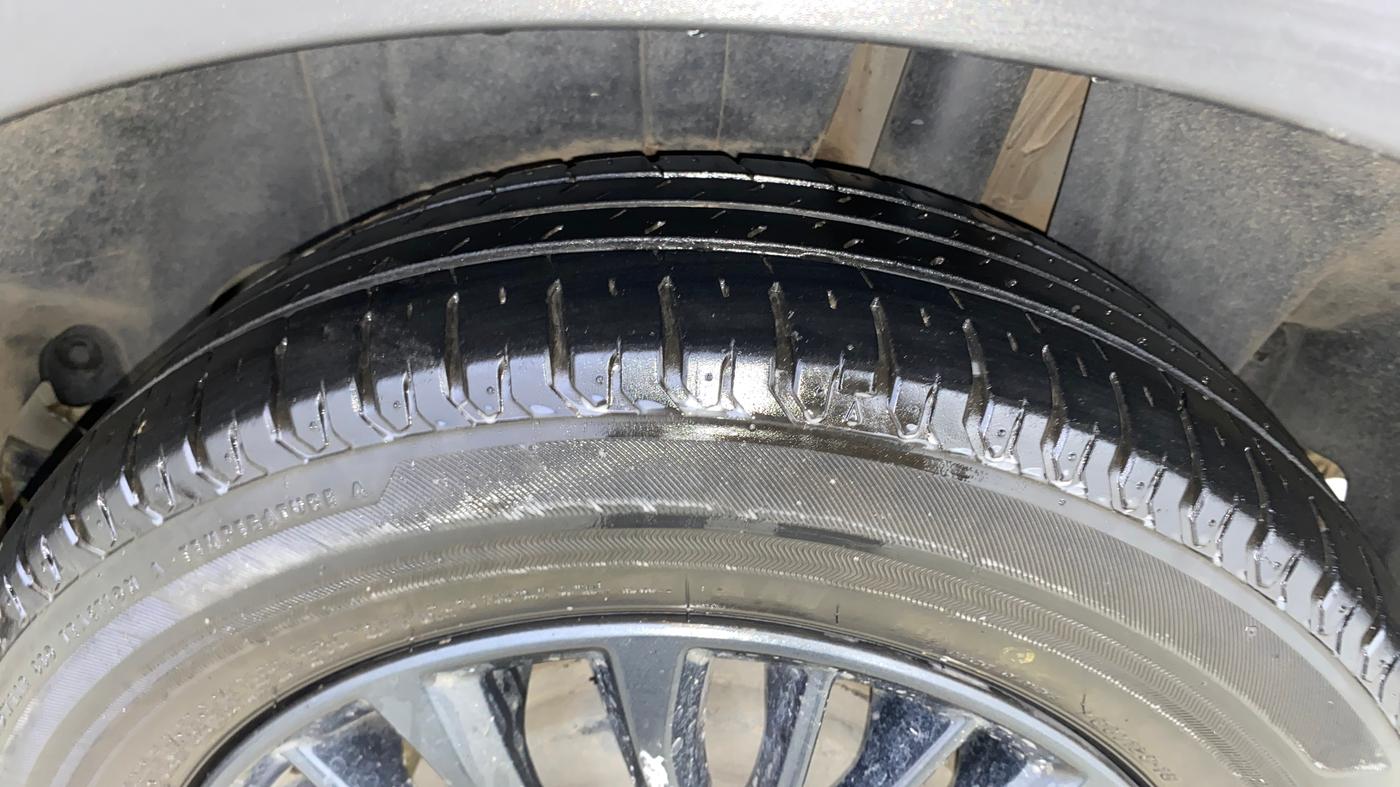 2021 Maruti XL6 ALPHA MT, Petrol, Manual, 28,412 km, Left Rear Tyre Tread