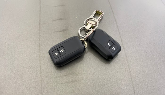 2021 Maruti XL6 ALPHA MT, Petrol, Manual, 28,476 km, Key Close Up