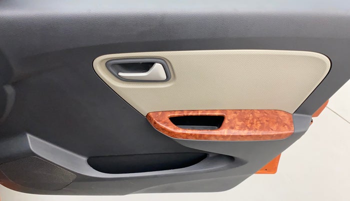 2015 Maruti Alto K10 VXI, Petrol, Manual, 38,593 km, Driver Side Door Panels Control