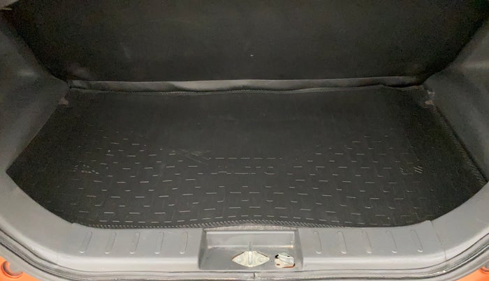 2015 Maruti Alto K10 VXI, Petrol, Manual, 38,593 km, Boot Inside