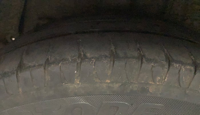 2014 Hyundai Xcent S (O) 1.2, Petrol, Manual, 94,087 km, Right Rear Tyre Tread