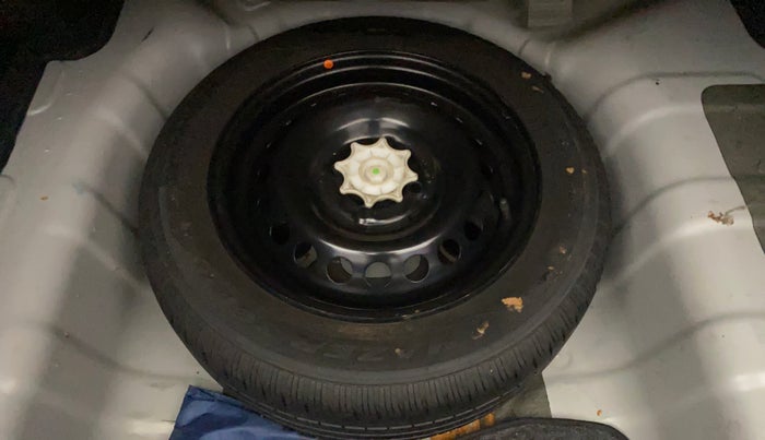 2014 Hyundai Xcent S (O) 1.2, Petrol, Manual, 94,087 km, Spare Tyre