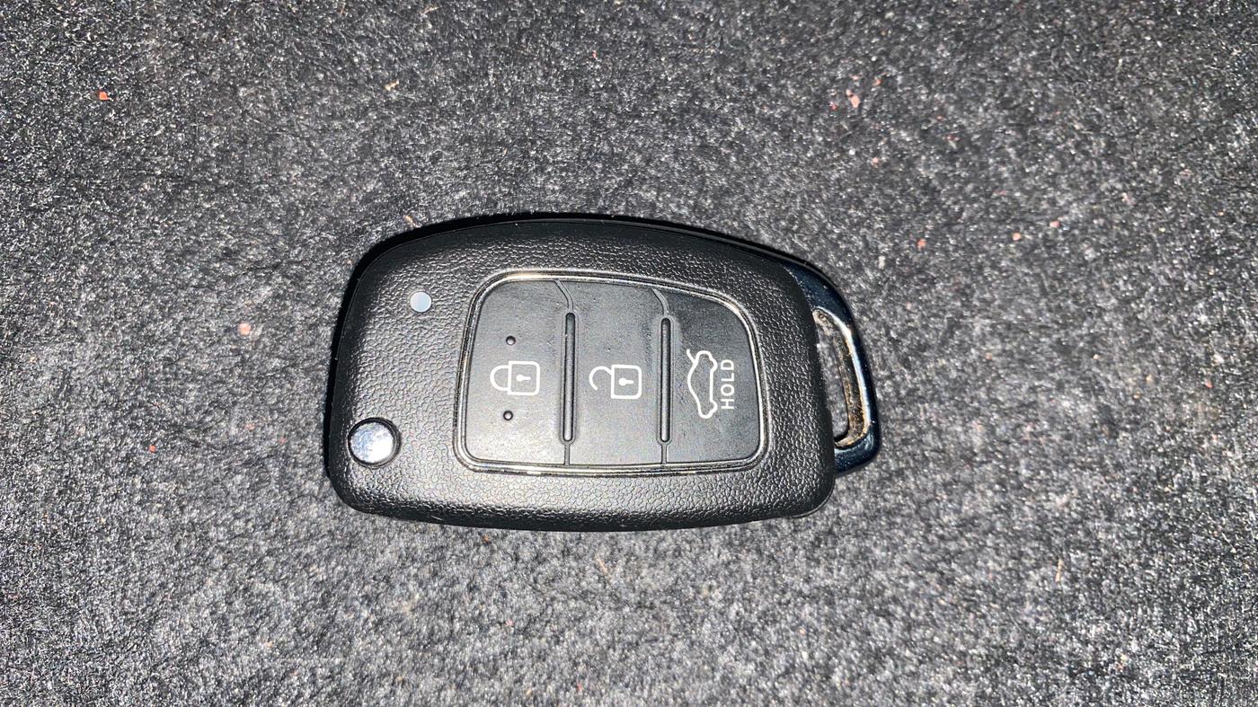 2014 Hyundai Xcent S (O) 1.2, Petrol, Manual, 94,095 km, Key Close Up