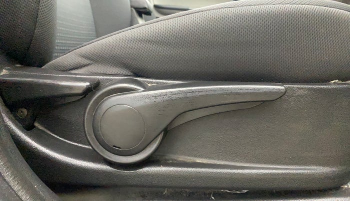 2018 Tata Tiago XZ PETROL, Petrol, Manual, 77,888 km, Driver Side Adjustment Panel