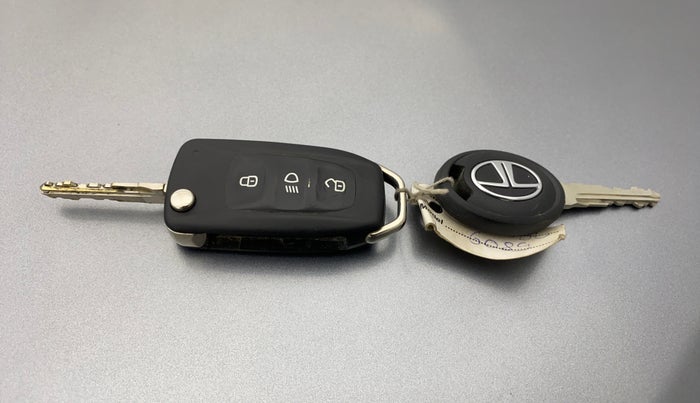 2018 Tata Tiago XZ PETROL, Petrol, Manual, 77,888 km, Key Close Up