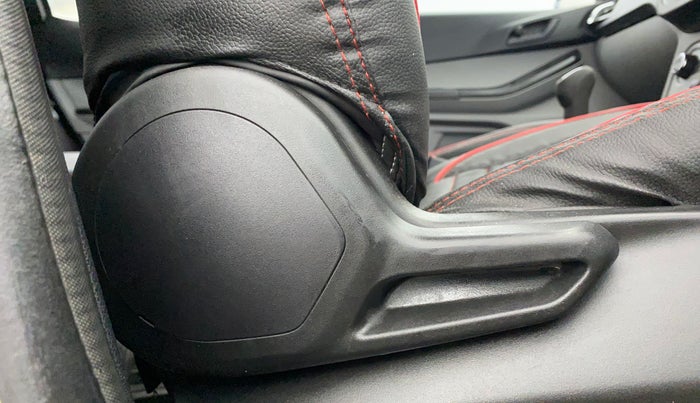 2022 Tata Tiago XT CNG, CNG, Manual, 57,807 km, Driver Side Adjustment Panel