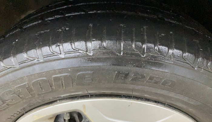 2022 Tata Tiago XT CNG, CNG, Manual, 57,807 km, Left Front Tyre Tread