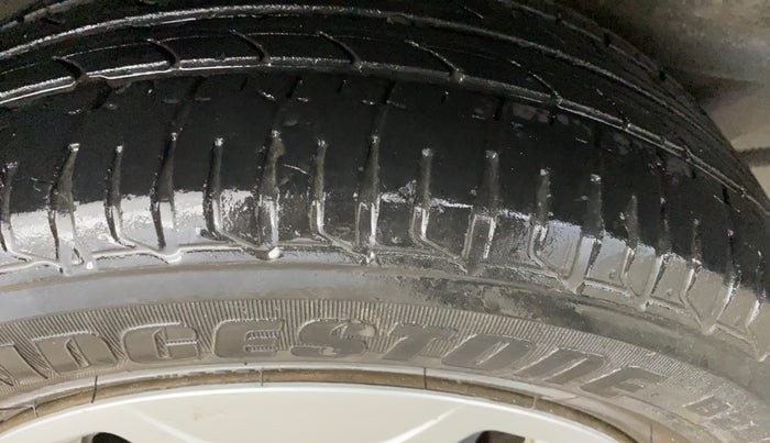 2022 Tata Tiago XT CNG, CNG, Manual, 57,807 km, Right Rear Tyre Tread