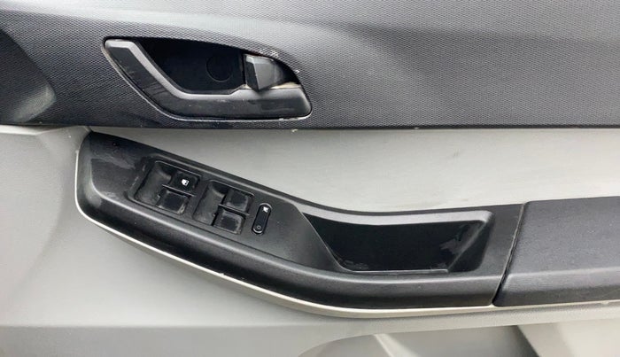 2022 Tata Tiago XT CNG, CNG, Manual, 57,807 km, Driver Side Door Panels Control