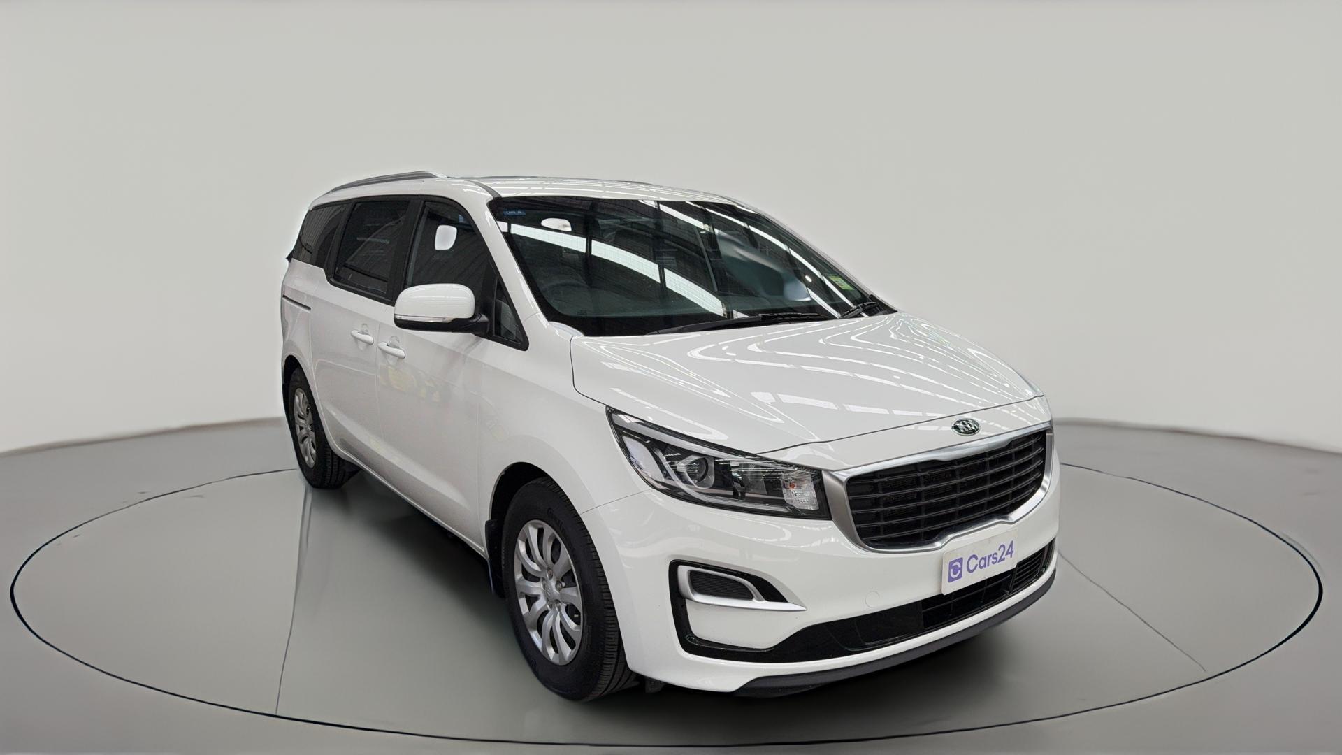 Kia Carnival image