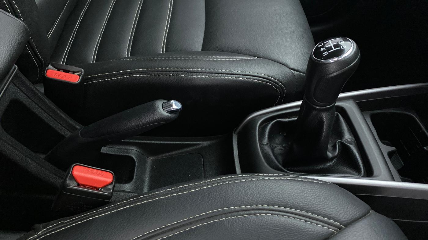 2020 Maruti XL6 ZETA SHVS, Petrol, Manual, 12,175 km, Gear Lever