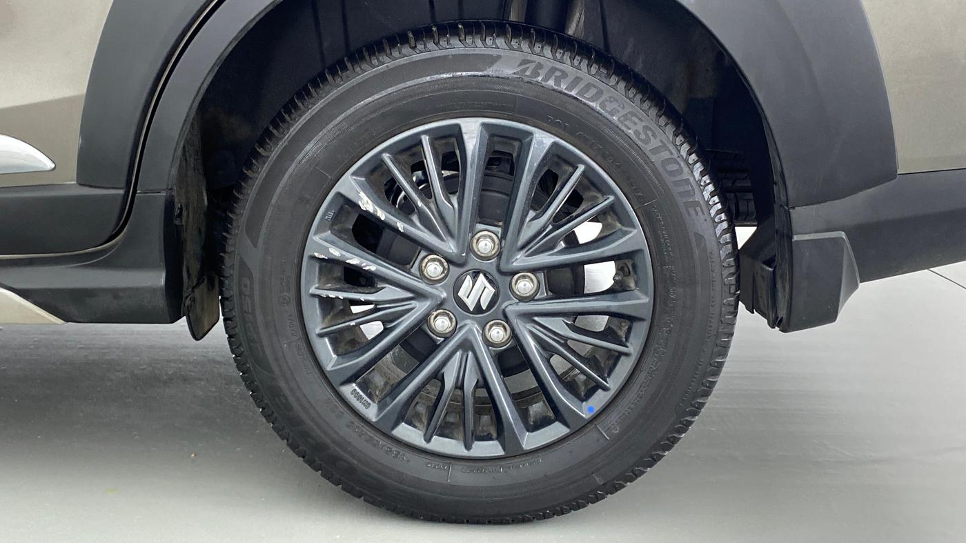 2020 Maruti XL6 ZETA SHVS, Petrol, Manual, 12,175 km, Left Rear Wheel